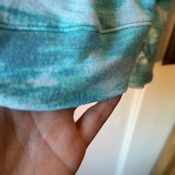 Athleta Girl Ride the Wave Sweatshirt EUC size XXL 16 - Picture 6 of 6